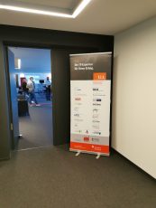 RollUp des Netzwerkes f.i.t. im Eingangsbereich